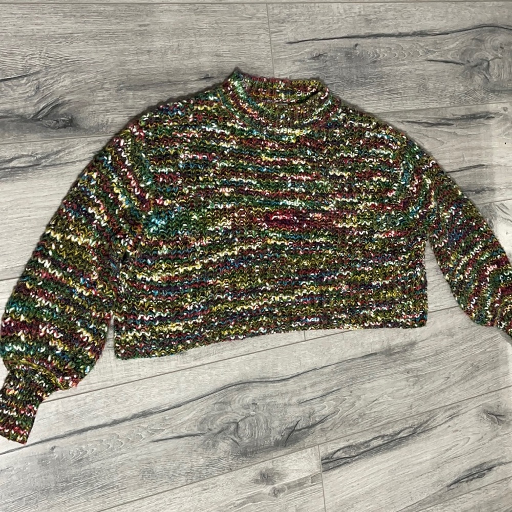 Cropped sweater